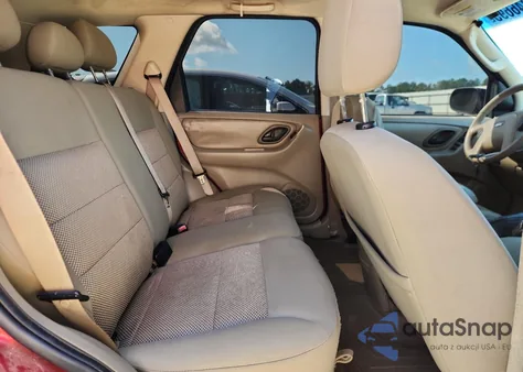 2005 Ford Escape Xlt z USA, uszkodzony, nr VIN 1FMYU03175KB41196